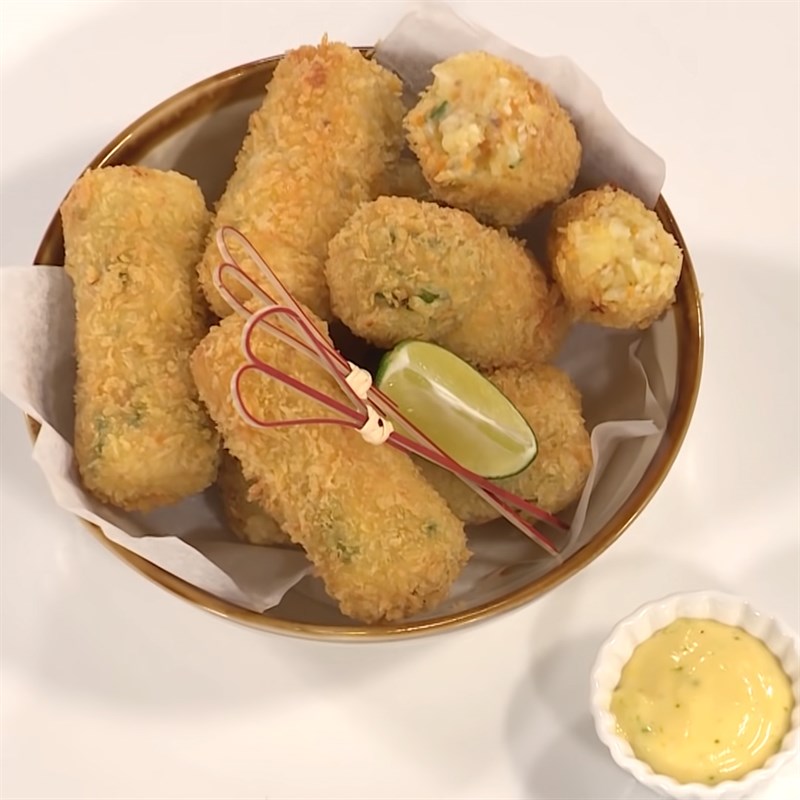 Huong-dan-lam-banh-ca-khoai-tay-bui-beo-gion-rum Cach-lam-banh-ca-khoai-tay-gion-rum