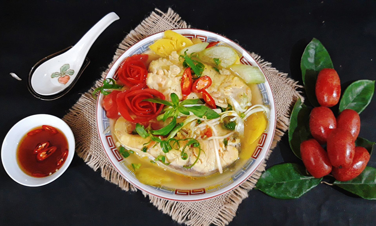 Canh-chua-ca-mien-bac-dam-da